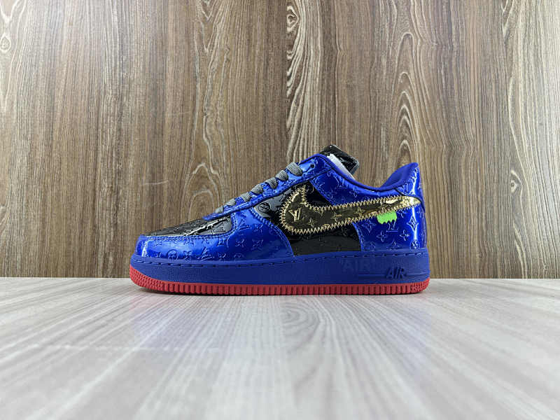 NIKE AIR FORCE 1 (30)