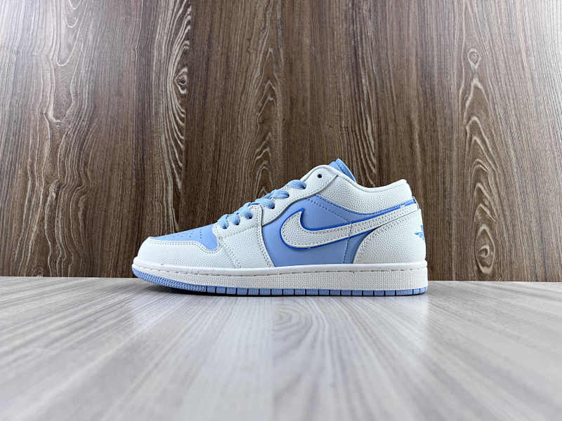 NIKE AIR JORDAN 1 LOW (112)