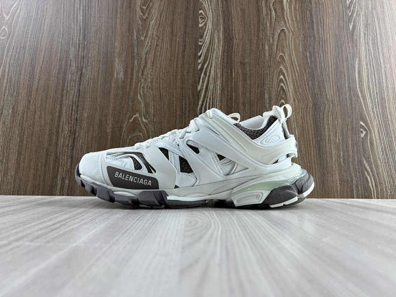 BALENCIAGA SHOES (278)