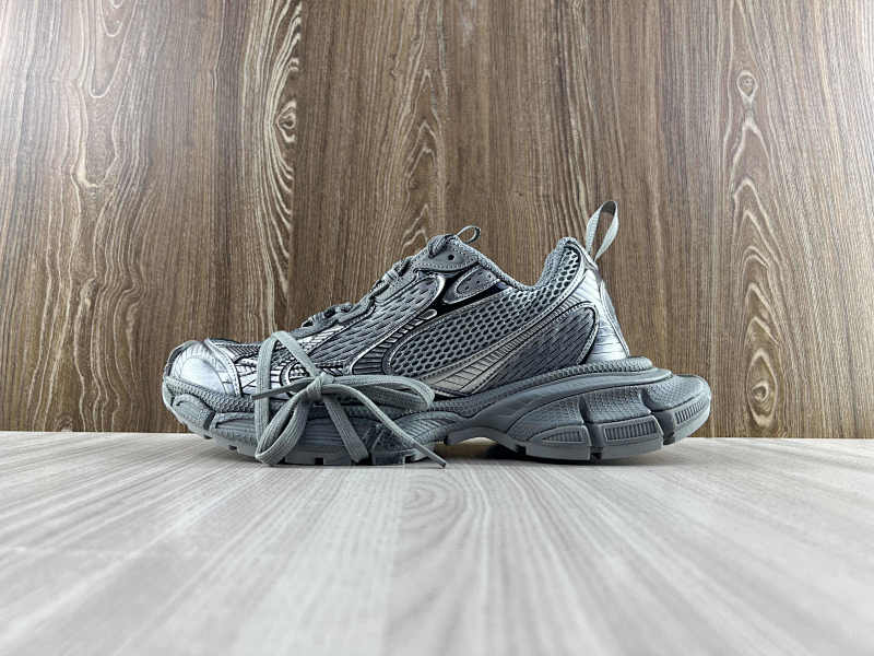 BALENCIAGA SHOES (105)
