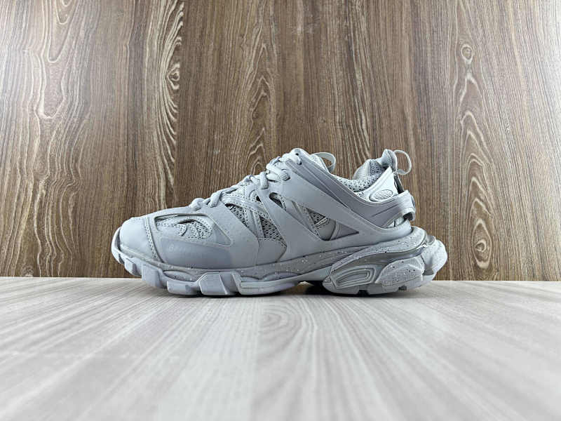 BALENCIAGA SHOES (165)