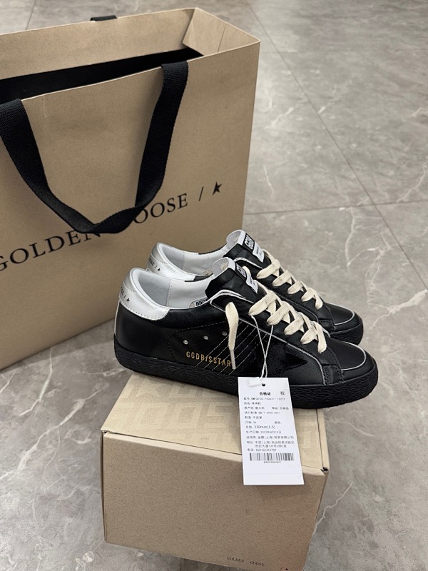 GOLDEN GOOSE SHOES (12)