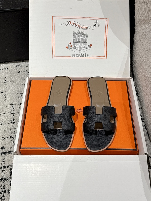 HERMES SHOES (464)