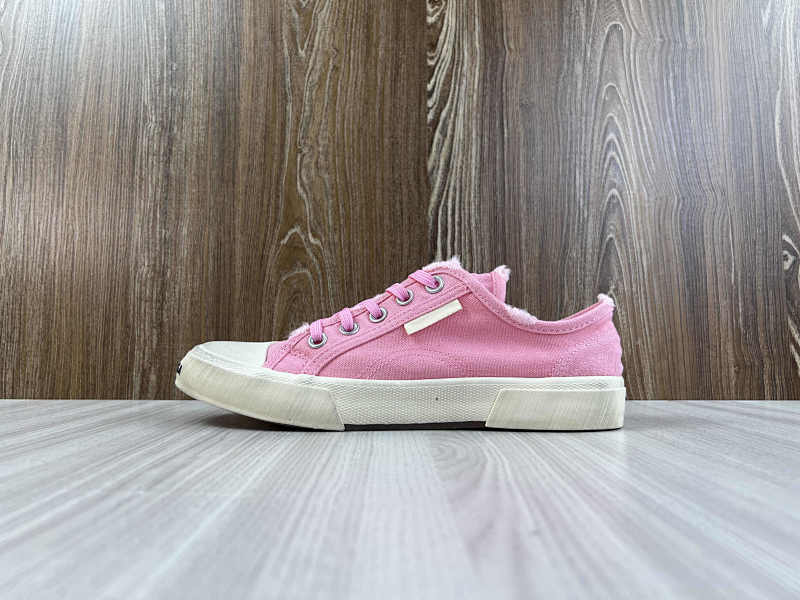 BALENCIAGA SHOES (309)