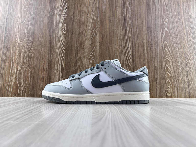 NIKE DUNK (174)