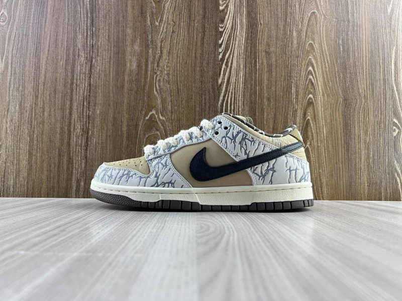 NIKE DUNK (365)
