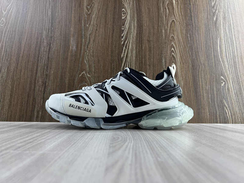BALENCIAGA SHOES (268)