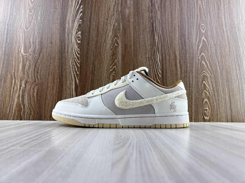 NIKE DUNK (198)