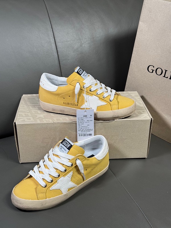 GOLDEN GOOSE SHOES (220)