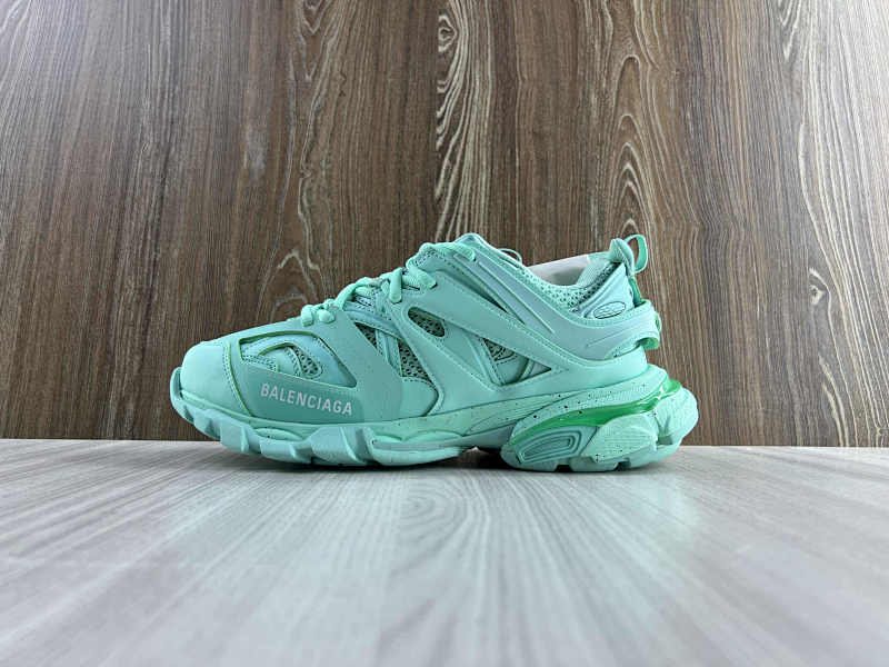 BALENCIAGA SHOES (258)