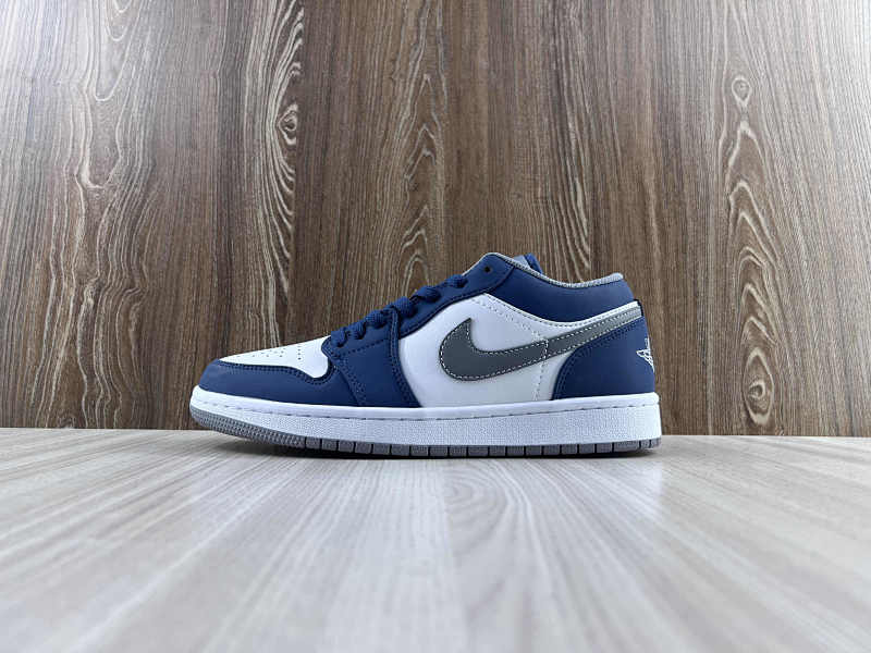 NIKE AIR JORDAN 1 LOW (115)