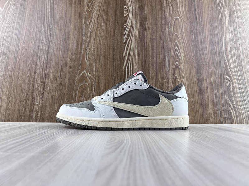 NIKE AIR JORDAN 1 LOW (6)