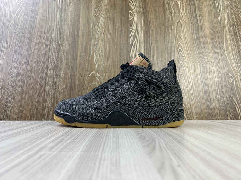 NIKE AIR JORDAN 4 (140)