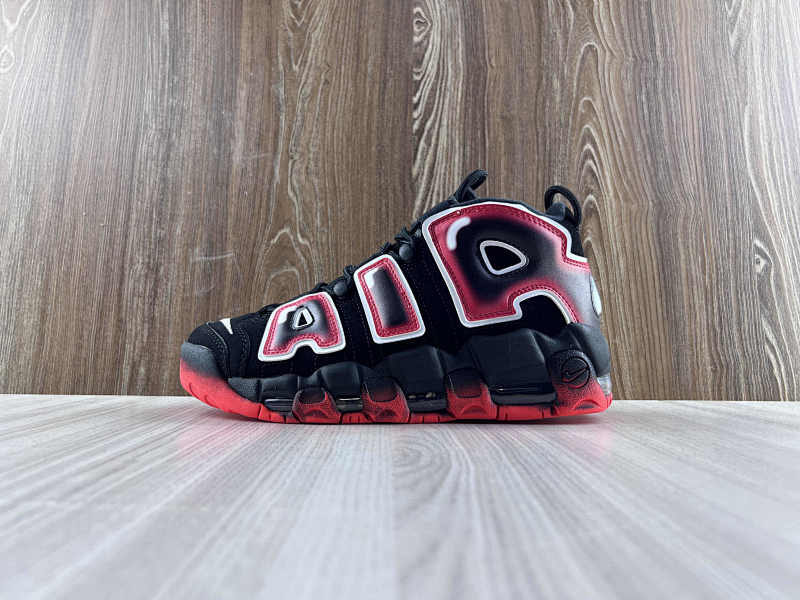NIKE UPTEMPO (26)