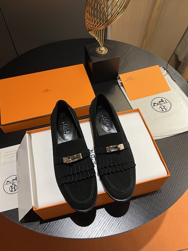 HERMES SHOES (104)