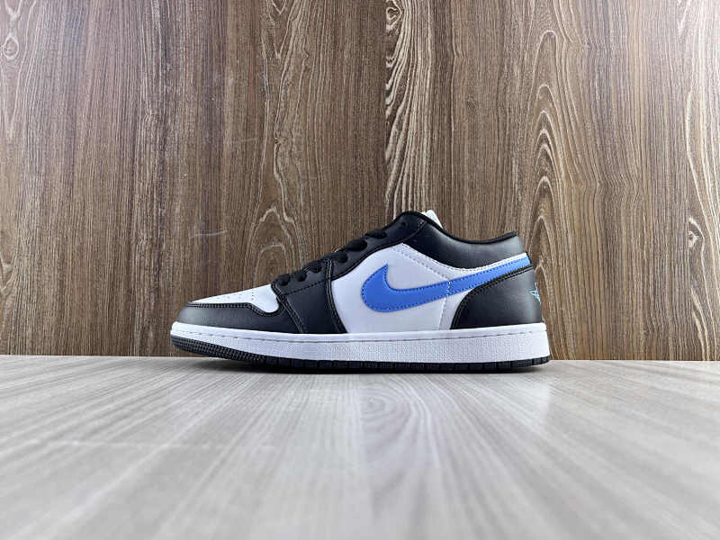 NIKE AIR JORDAN 1 LOW (39)