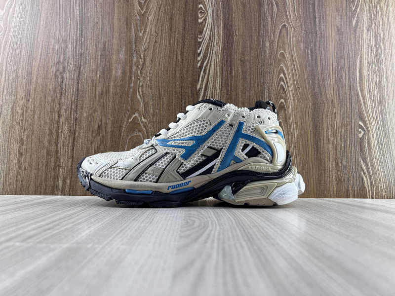 BALENCIAGA SHOES (89)