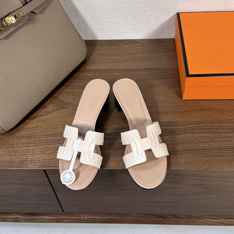 HERMES SHOES (618)