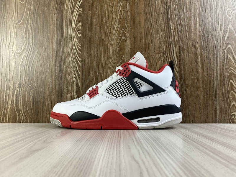 NIKE AIR JORDAN 4 (145)