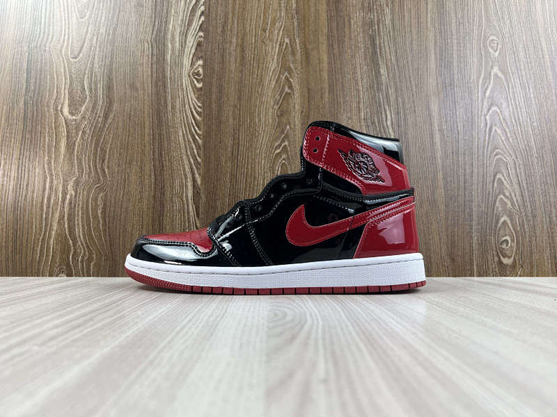 NIKE AIR JORDAN 1 HIGH (47)