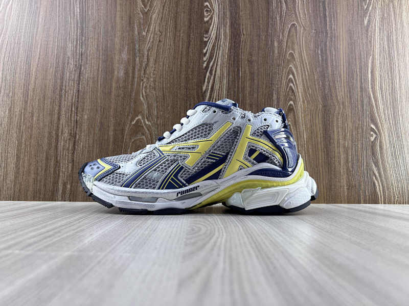 BALENCIAGA SHOES (63)