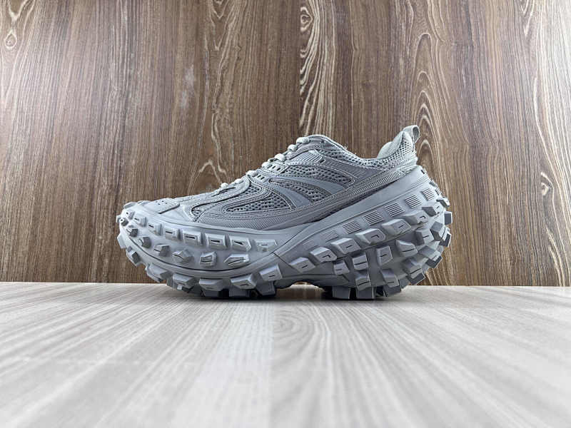 BALENCIAGA SHOES (171)