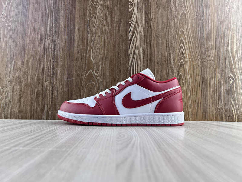 NIKE AIR JORDAN 1 LOW (16)