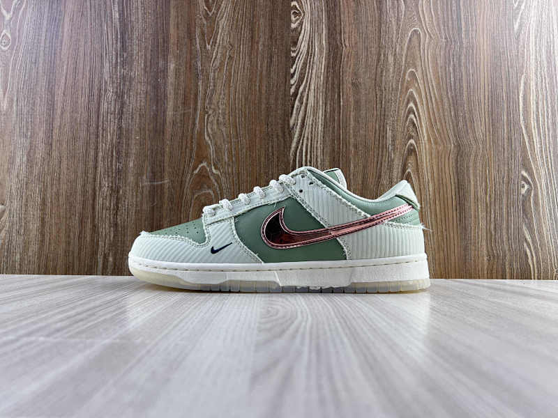 NIKE DUNK (206)