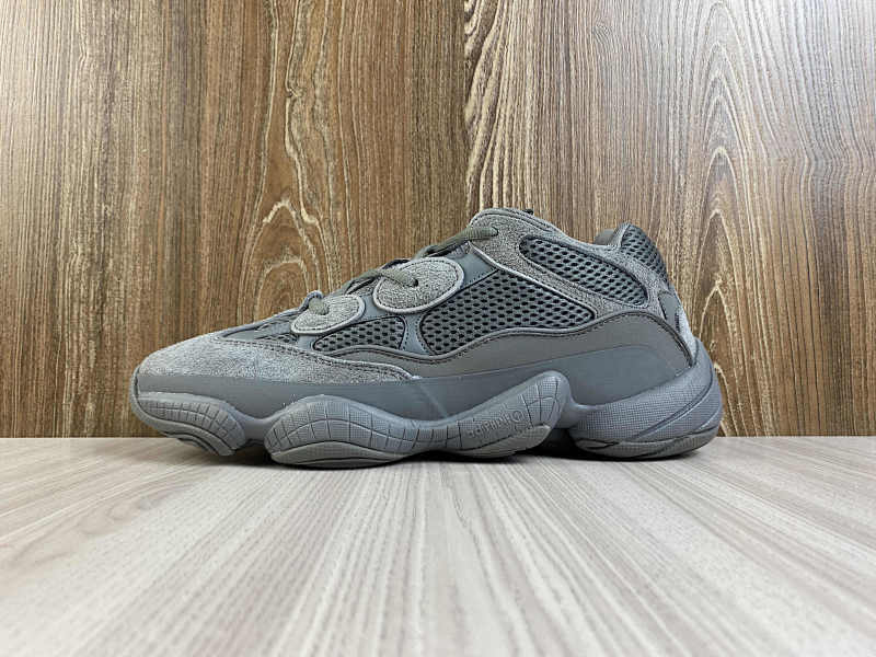 YEEZY 500 (3)