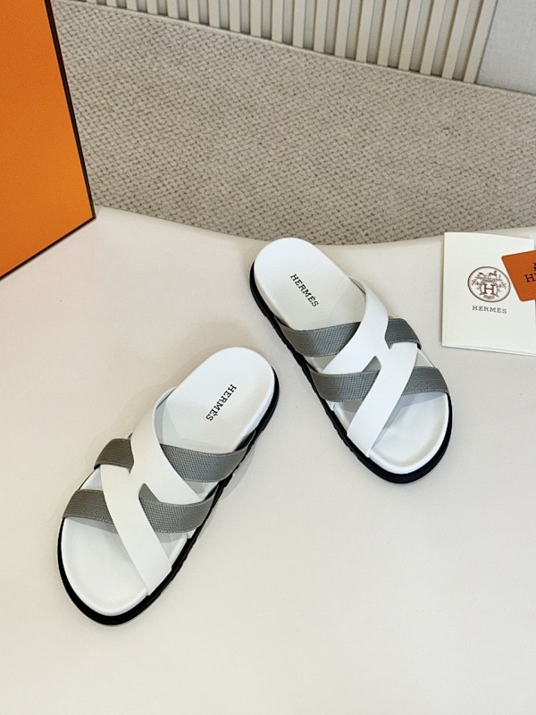 HERMES SHOES (587)
