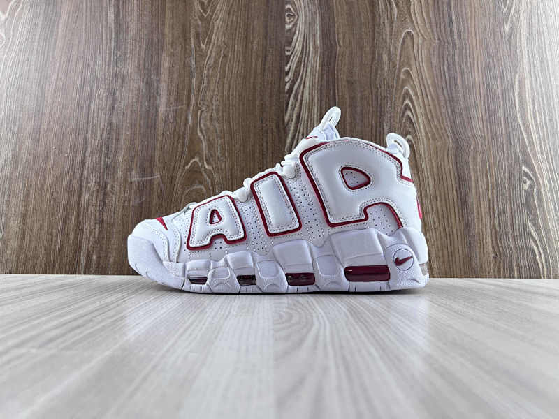 NIKE UPTEMPO (18)