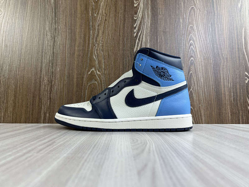 NIKE AIR JORDAN 1 HIGH (93)