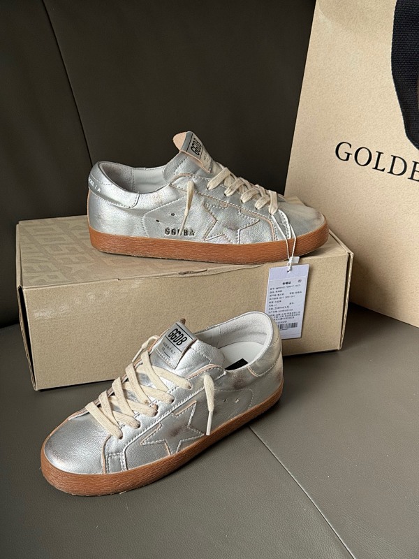 GOLDEN GOOSE SHOES (233)