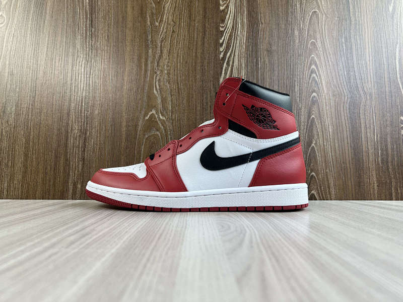 NIKE AIR JORDAN 1 HIGH (117)