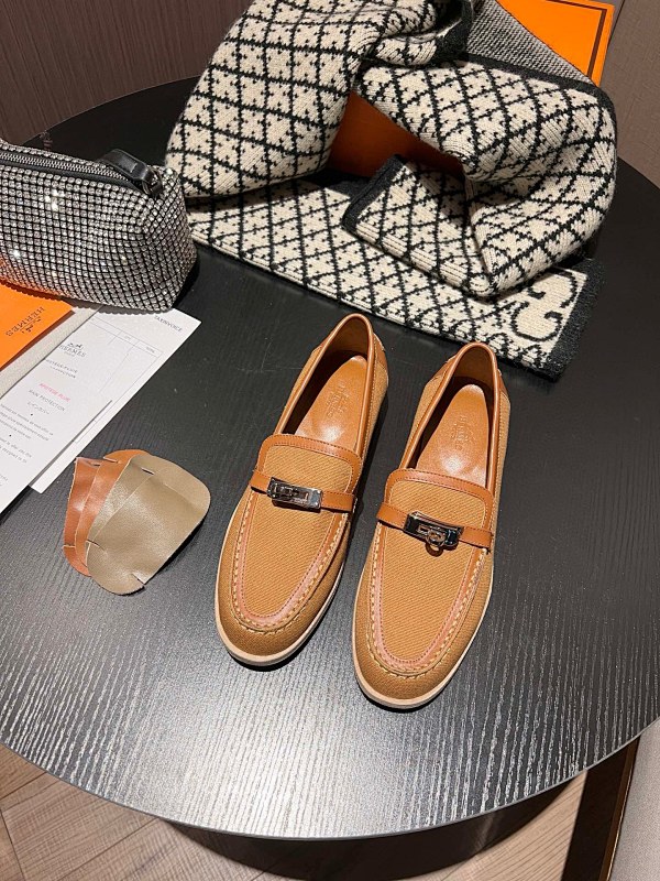 HERMES SHOES (40)