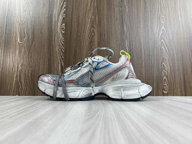 BALENCIAGA SHOES (316)