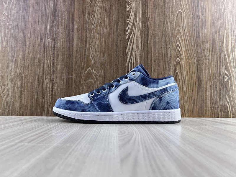NIKE AIR JORDAN 1 LOW (90)