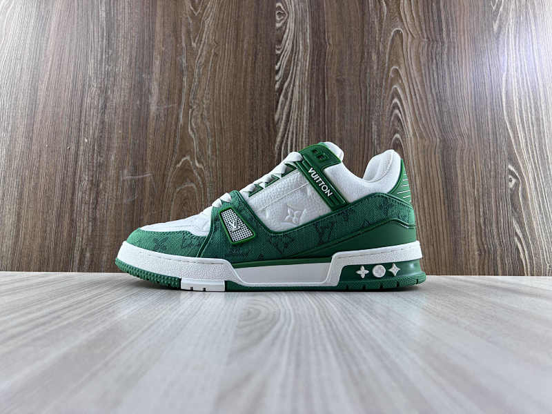 LOUIS VUITTON SHOES (52)