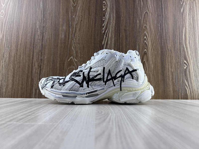 BALENCIAGA SHOES (82)