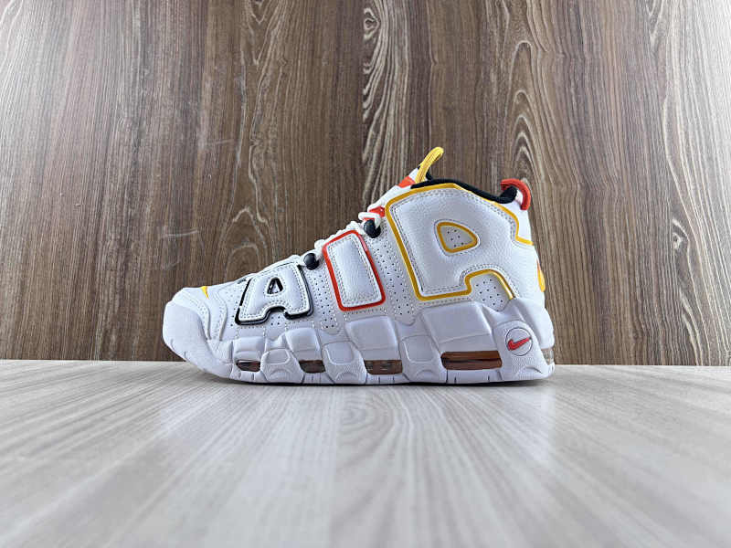 NIKE UPTEMPO (30)