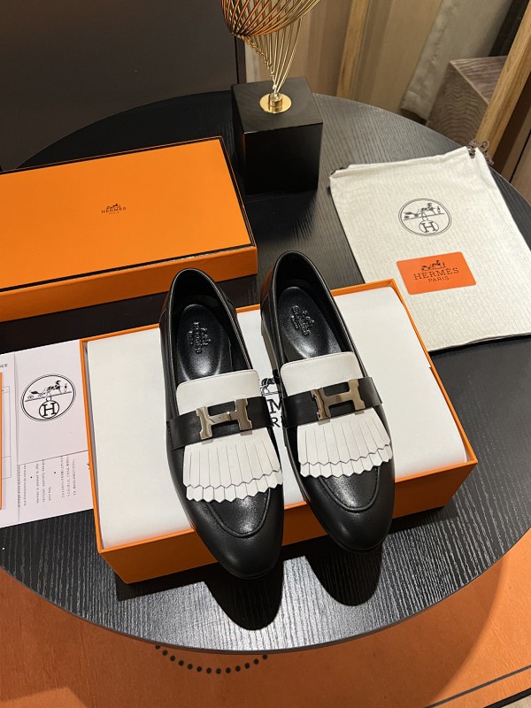 HERMES SHOES (94)