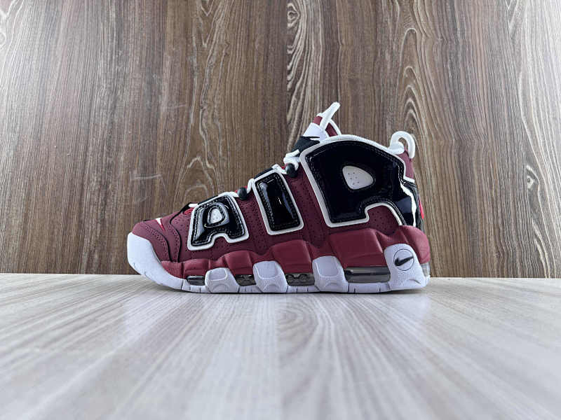 NIKE UPTEMPO (9)
