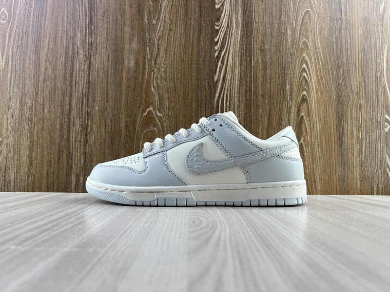 NIKE DUNK (272)