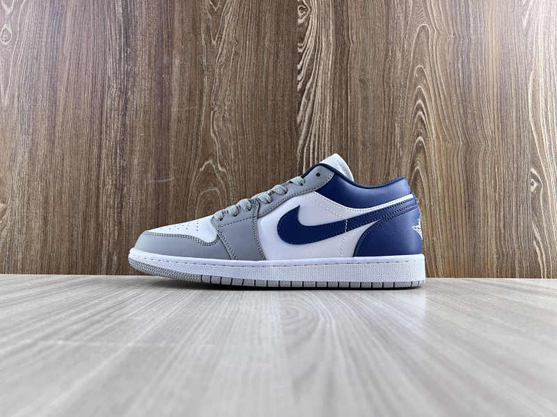 NIKE AIR JORDAN 1 LOW (83)