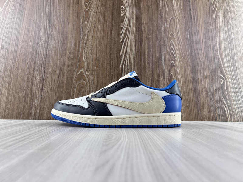 NIKE AIR JORDAN 1 LOW (7)