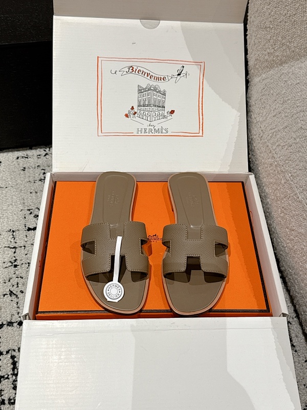 HERMES SHOES (467)