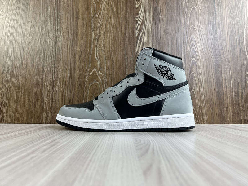 NIKE AIR JORDAN 1 HIGH (102)