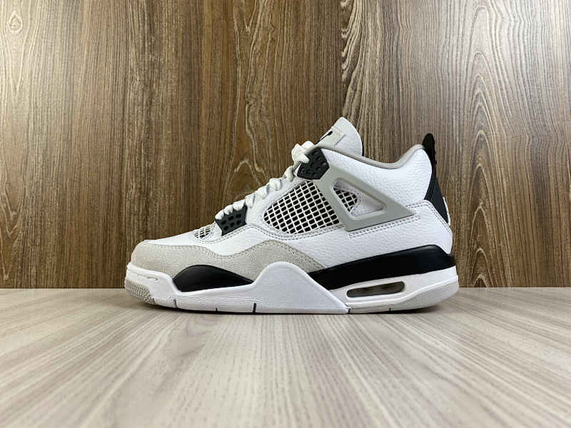 NIKE AIR JORDAN 4 (158)