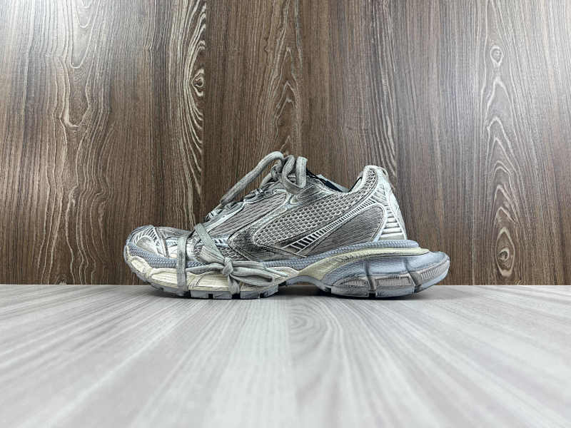 BALENCIAGA SHOES (324)