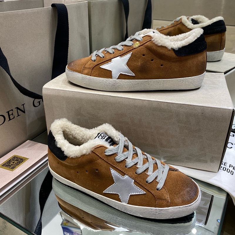 GOLDEN GOOSE SHOES (40)